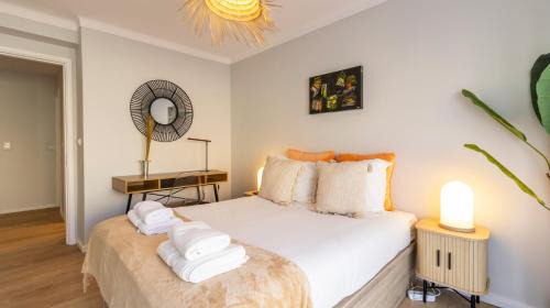 Lordelo do Ouro e Massarelos Apartment | Elegant Bessa Apartment: 4-Star Stay with Family Amenities