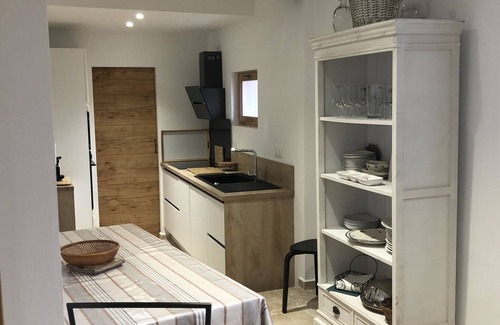 Arles City Centre House | Ideal Location: Steps from Les Arenes and La Major