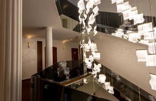 Maliyevtsy Hotel | Top-Rated Optima Collection Khmelnytskyi with Family Amenities