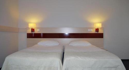 Pochaiv Hotel | Pet-Friendly Optima Pochayiv: Family-Approved Comfort