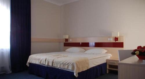 Pochaiv Hotel | Pet-Friendly Optima Pochayiv: Family-Approved Comfort