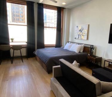 Central City Apartment | Optimum - Downtown Oasis