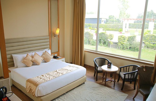 Sat Bari Hotel | Elegant 4-Star Retreat at Opulent Hotel by Ferns N Petals