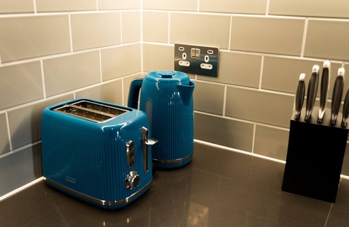 Whittington Apartment | OPULENT-HOMELY-RAF MUSEUM-FREE WI-FI-BRENTCROSS-WEMBLY