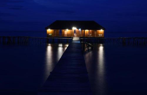 Salemang Resort | Relaxing Ora Sunrise View with Oceanfront Private Beach
