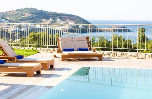 Bali Villa | Oraia Eleni Villa: Breathtaking Ocean Views by ThinkVilla