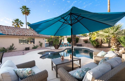 Paradise Valley Village House | Experience Oraibi Oasis: Pool, Spa & Putting Green Awaits