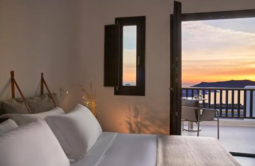 Fira Hotel | Experience Orama Hotel & Spa: 5-Star Oceanfront Retreat