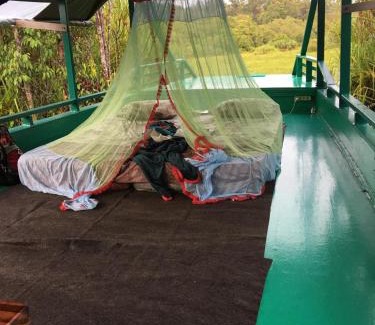 Kumai Boat Rental | Comfortable Stay at Orang Utan Houseboat 2 with Breakfast