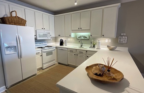 Orange Beach East Condo | Updated Beachfront Condo in Orange Beach with Ocean View