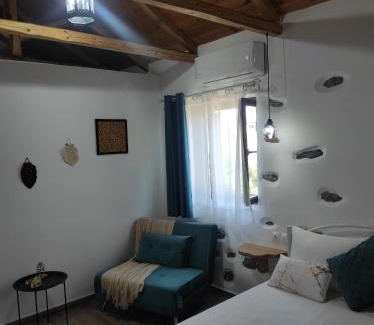 Kala Nera House | Family-Friendly Orange Garden Double Rooms - Guest Rated 9.8