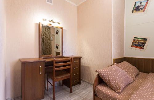 Kharkiv Apartment | Exceptional Stay at Orange House 64a with Hot Tub Access