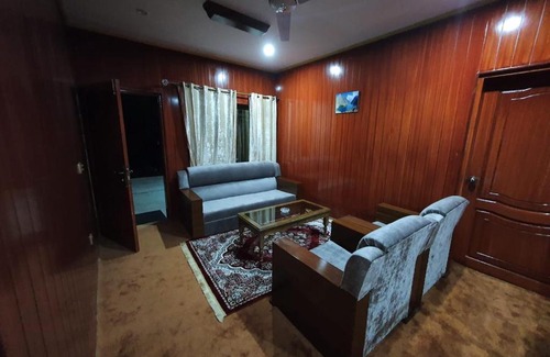 Skardu Hotel | Discover Orangeloft at Lower Kachura Lake - Family-Friendly Stay