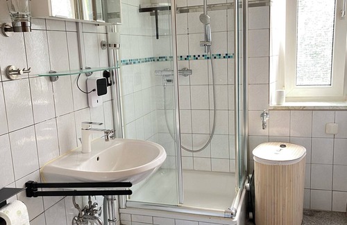 Neudorf-Sud Apartment | Oranger Stern Apartment