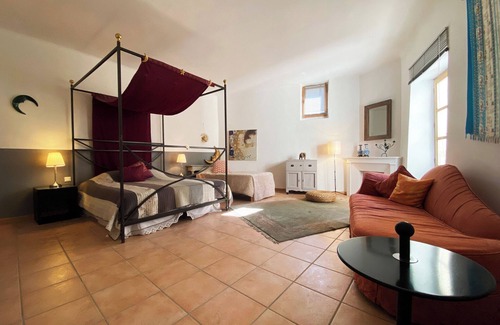 Cardet House | Relax at Orangerie de Cardet B&B with Pool & Breakfast