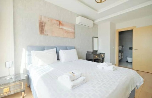 Basaksehir Apartment | Orbit - Modern 2BR Apt w/ Terrace View & Parking