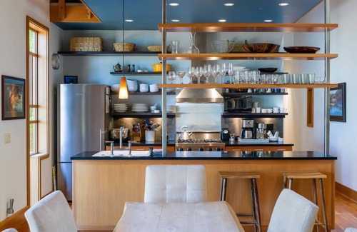 Eastsound Cabin | Oceanfront Retreat at Orcas Island: Cedar Sunrise #222