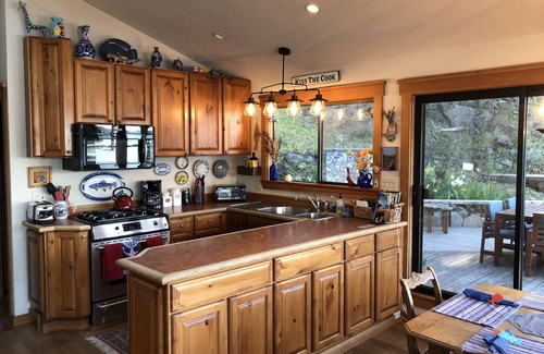 Eastsound House | Orcas Island Waterfront Home with Spectacular Ocean Views