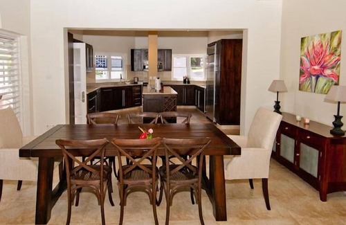 Westerhall Land Settlement Villa | Experience Oceanfront Bliss at Orchard Bay Villa