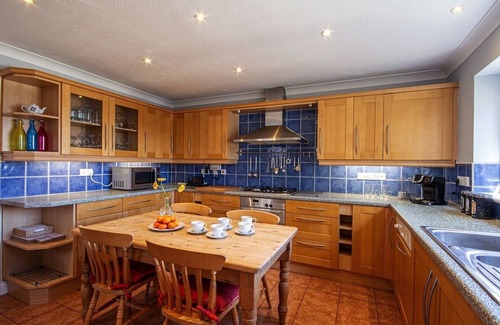 Wadebridge House | Experience Orchard House: 10/10 Eco-Friendly Retreat in Cornwall