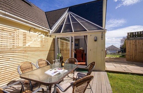 Wadebridge House | Experience Orchard House: 10/10 Eco-Friendly Retreat in Cornwall