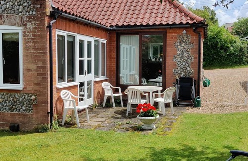 Walsingham House | Discover Orchard House: Family-Friendly & Pet Accessible