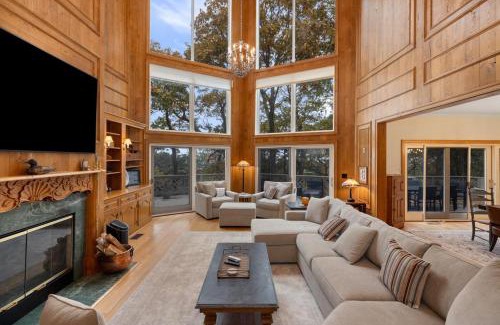 Nellysford House | Orchard House with Wintergreen Advantage