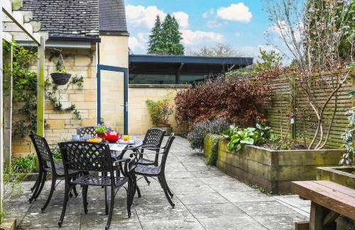 Winchcombe House | Family-Friendly Stay at Orchard Lea Hotel for Memorable Getaways