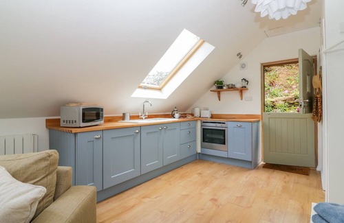 Modbury Cottage | Orchard Loft: Romantic Cottage with Oceanfront Views