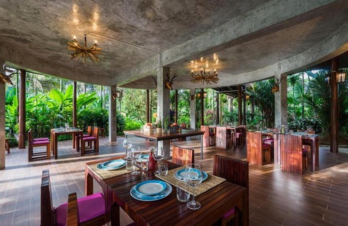 Kaeng Krachan Resort | Orchard Pa La U: Family-Friendly Getaway with Pool & Dining