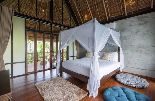Kaeng Krachan Hotel | Discover Orchard Pa La U: Family-Friendly with Pool & More!
