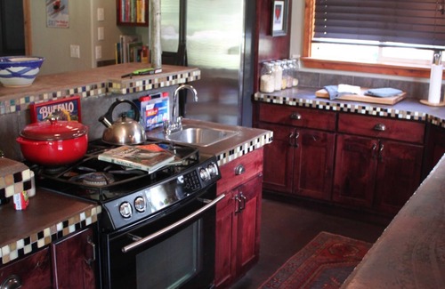 Finley Point House | Idyllic Finley Point Home with Lake View and Spa Amenities