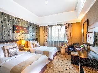 Old Jakarta Hotel | Discover Orchardz Jayakarta: Family-Friendly Retreat