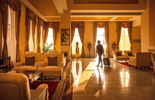 Orchha Hotel | Discover Orchha Palace and Convention Centre: Spa & Pool Retreat