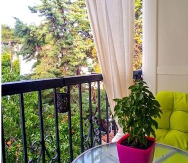 Thermi Apartment | Orchid Apartments: Highly Rated & Pet Friendly Getaway
