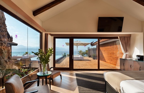 Eilat Resort | Experience Ocean Views at Orchid Eilat with Pool & Spa