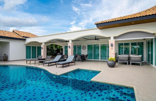 Hin Lek Fai Villa | Discover Orchid Paradise Homes 515: Pet-Friendly Haven