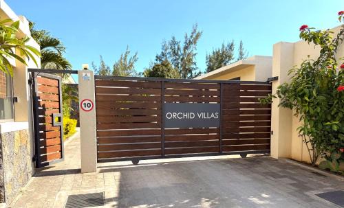 Pereybere Villa | ORCHID Villa luxueuse avec piscine privée- A 600m de la plage