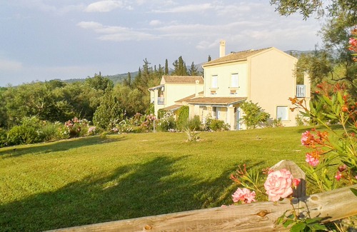 Petaleia Cottage | Family-Friendly Orchidea Cottage at Aroggia Farm Retreat