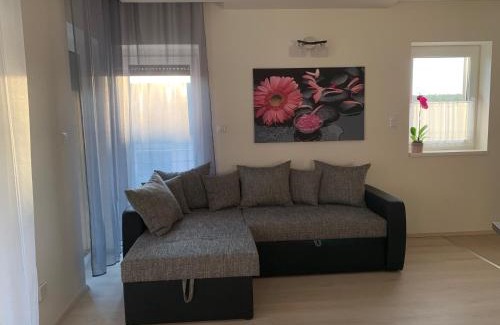 Egerszalok Apartment | Top-Rated Orchidea Apartmanház in Egerszalók Awaits