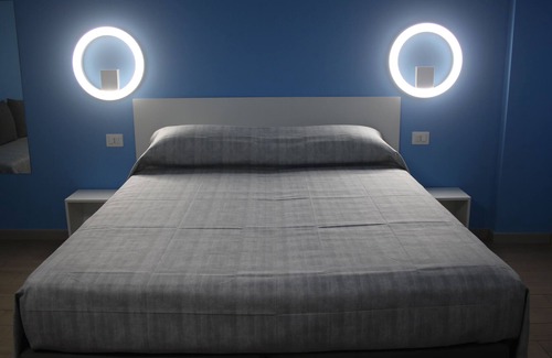 Corigliano Calabro House | Orchidea - Stanza Quadrupla - B&b Lasso