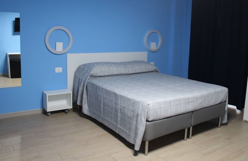 Corigliano Calabro House | Orchidea - Stanza Quadrupla - B&b Lasso