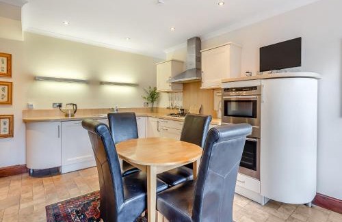 Invergordon House | Ord Cottage