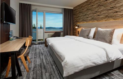 Zelezna Ruda Hotel | Relaxing OREA Resort Horizont Šumava – 4-Star Retreat with Spa