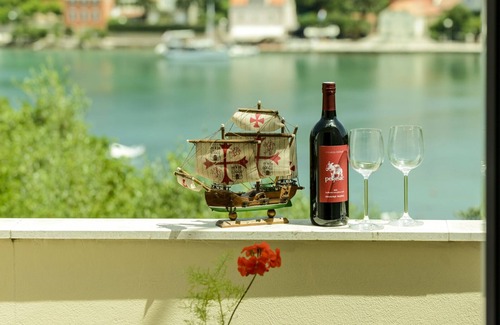 Kolocep Island Apartment | Oreb Dream Apartments: Two Bedroom with Terrace & Sea View