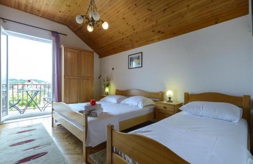 Kolocep Island Apartment | Oreb Dream Apartments - One Bedroom Apartment with Terrace and Garden View Apartment 3