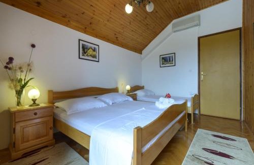 Kolocep Island Apartment | Oreb Dream Apartments - One Bedroom Apartment with Terrace and Garden View Apartment 3