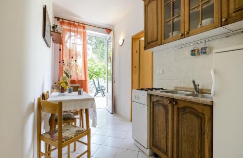 Kolocep Island Apartment | Oreb Dream Apartments - Two Bedroom Apartment with Terrace and Sea View Apartment 4