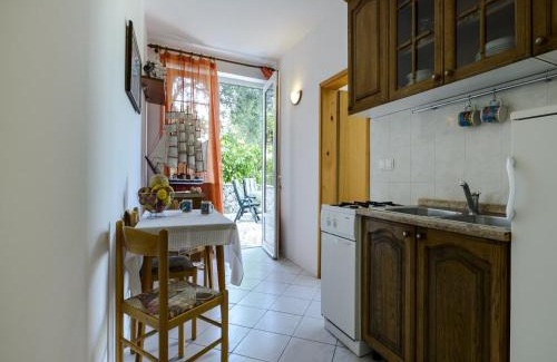 Kolocep Island Apartment | Oreb Dream Apartments - Two Bedroom Apartment with Terrace and Sea View Apartment 4