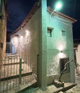 Arachova Apartment | Orechova Hotel: Family-Friendly Stay with Perfect Ratings